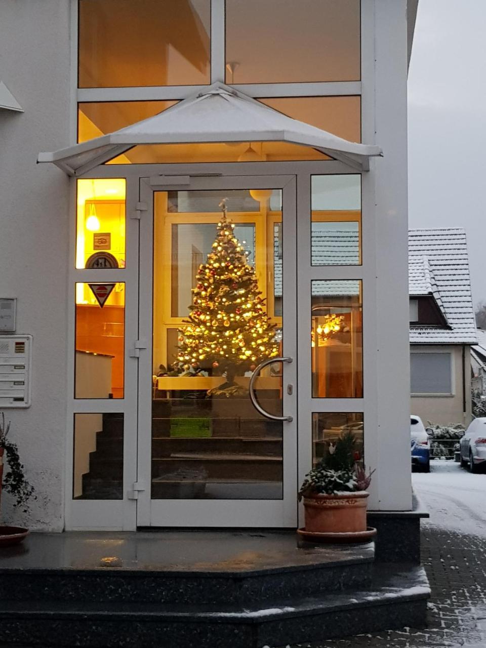 Hotel Zur Eisenbahn Renningen Exterior foto